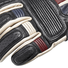 Carica l'immagine nel visualizzatore di Gallery, MGVS17303 TRIUMPH FLAG GLOVE DETAIL