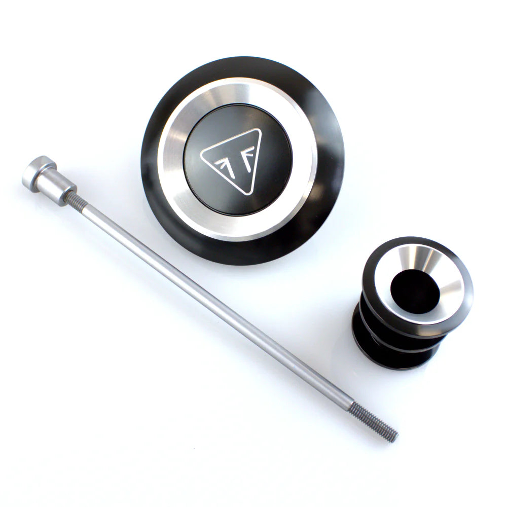 Finitura dado assale con logo. A9648068