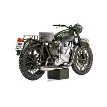 Carica l&#39;immagine nel visualizzatore di Gallery, Great Escape Triumph TR6 Trophy - 1:12 Scale MMOS23100
