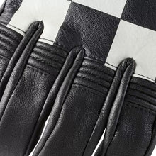 Carica l&#39;immagine nel visualizzatore di Gallery, Triumph  Guanti Checkerboard Leather  MGVS2348
