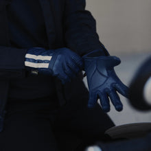 Carica l&#39;immagine nel visualizzatore di Gallery, Triumph Guanti Sulby Blue / Bone MGVS2352
