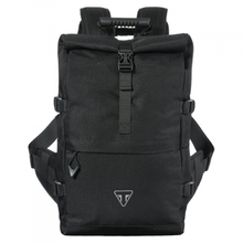 Carica l&#39;immagine nel visualizzatore di Gallery, Triumph 25L Modern Classic Roll-Top Bag MLUA24002
